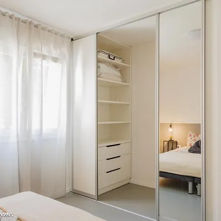 Sleeps 4 With Free Parking Rijeka