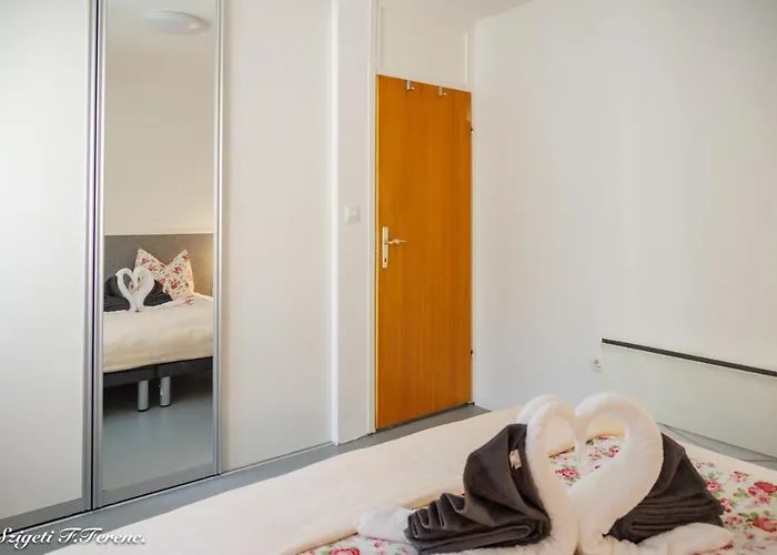 דירה Sleeps 4 With Free Parking רייקה